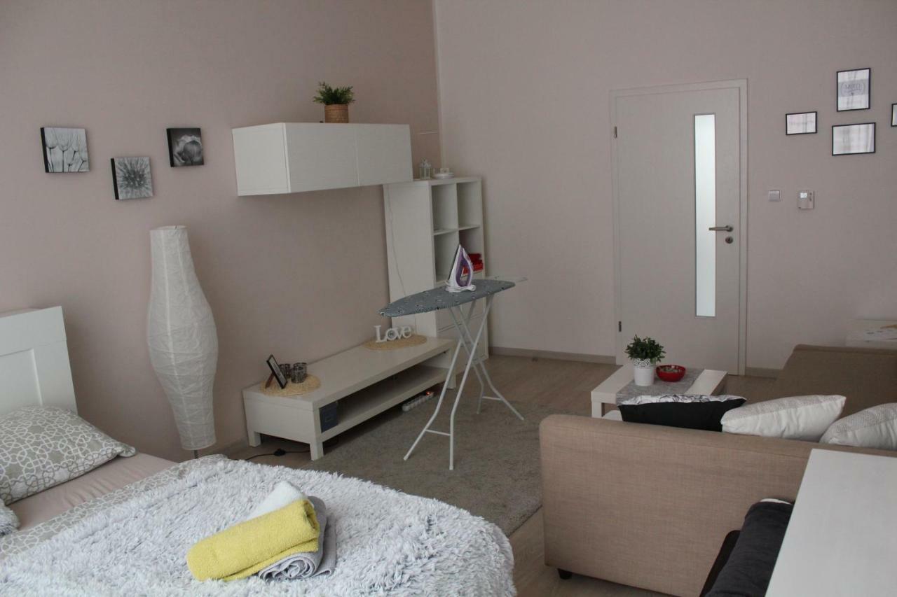 Kavi Apartments #2 เปิลเซน ภายนอก รูปภาพ